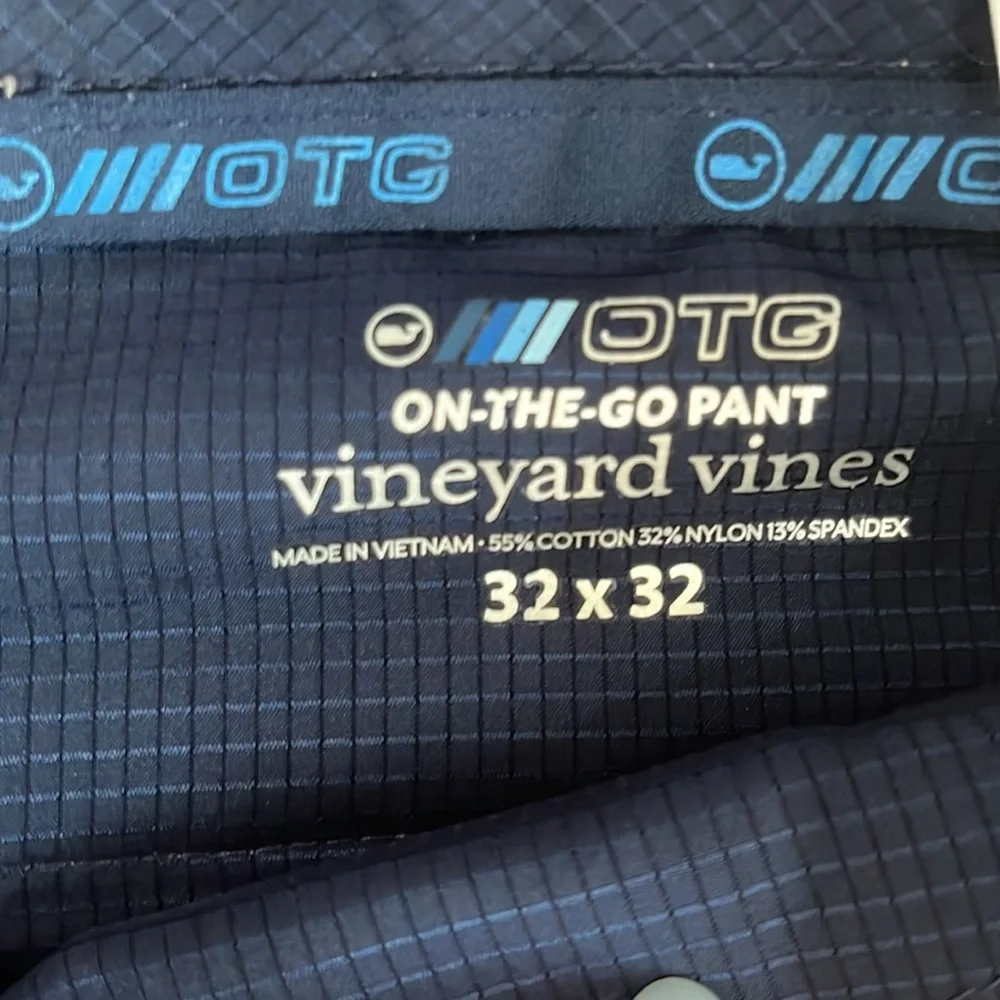 Men’s Vineyard Vines Pants - Picture 2 of 3